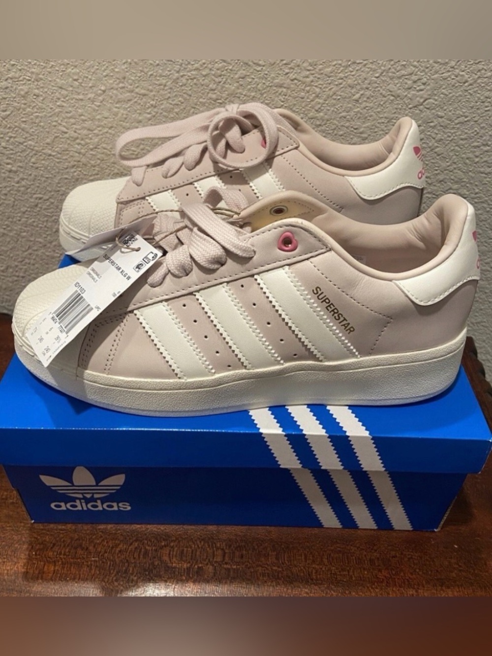 adidas Superstar Women’s Sneakers in Light Pink/White